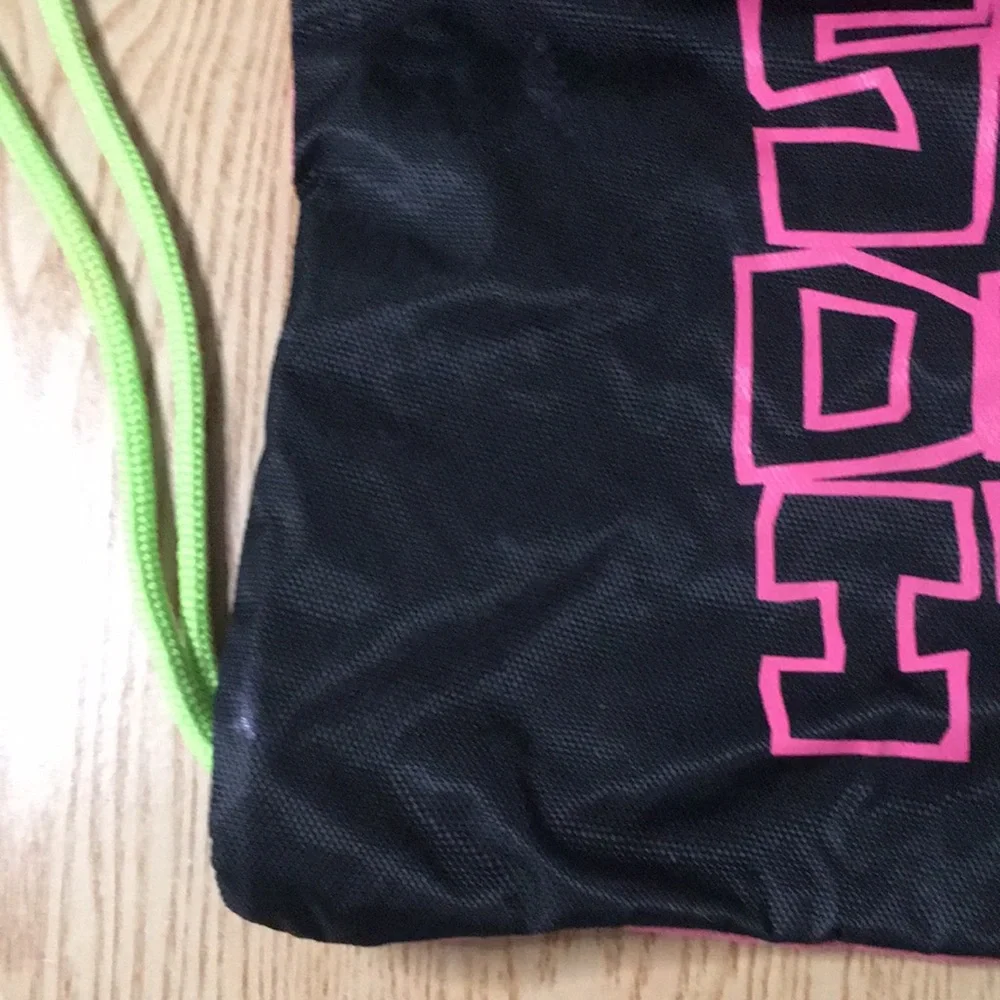 Bundle of 2 Vintage Nike Just Do It & Hooters Bags/Backpacks Great for Traveling